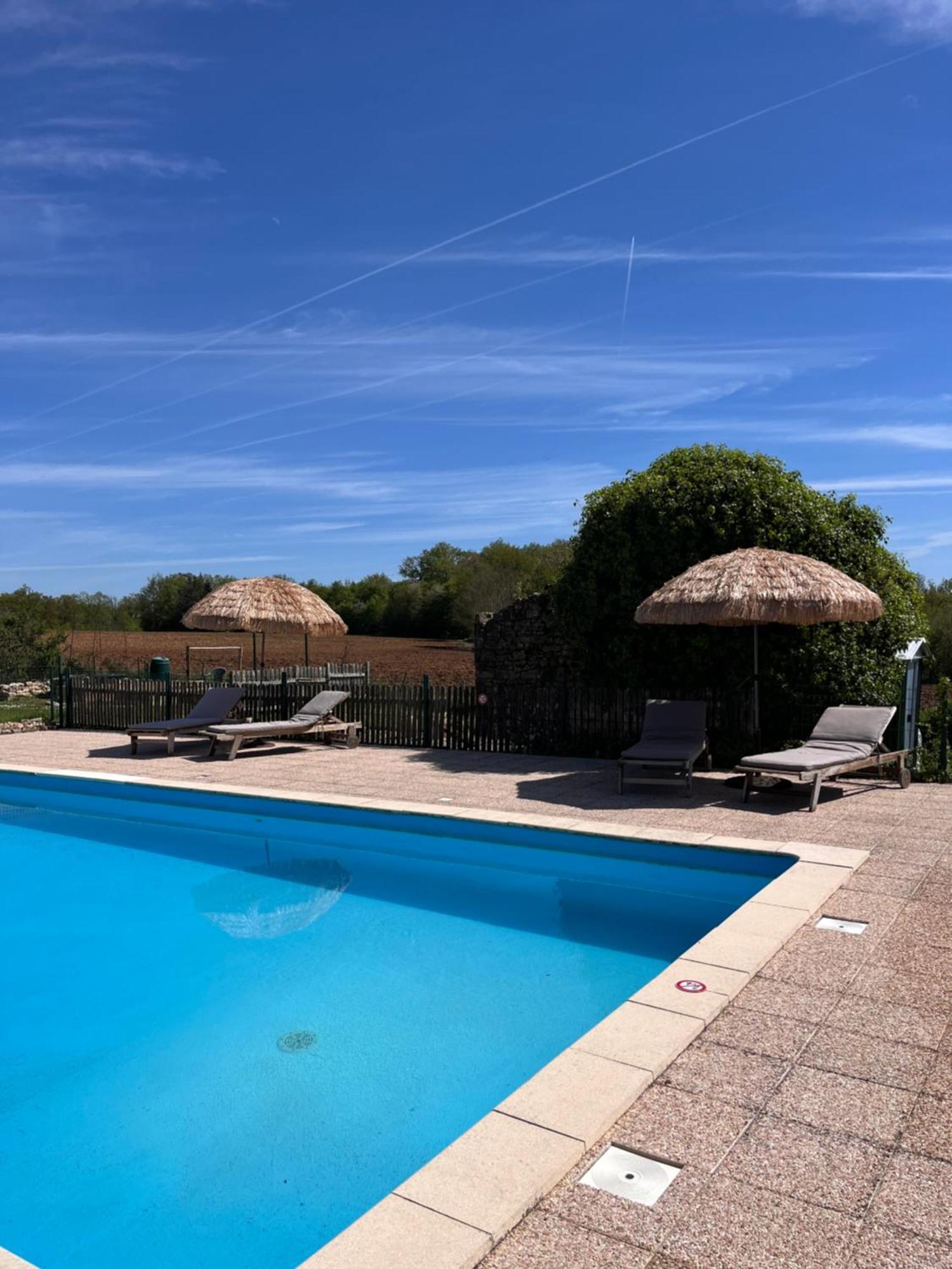 Ferienwohnung Le Plantier 1 Beaulieu-sur-Sonnette Exterior foto